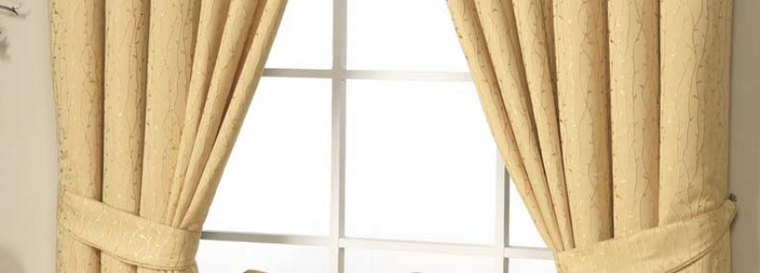 Cortinas y Estores